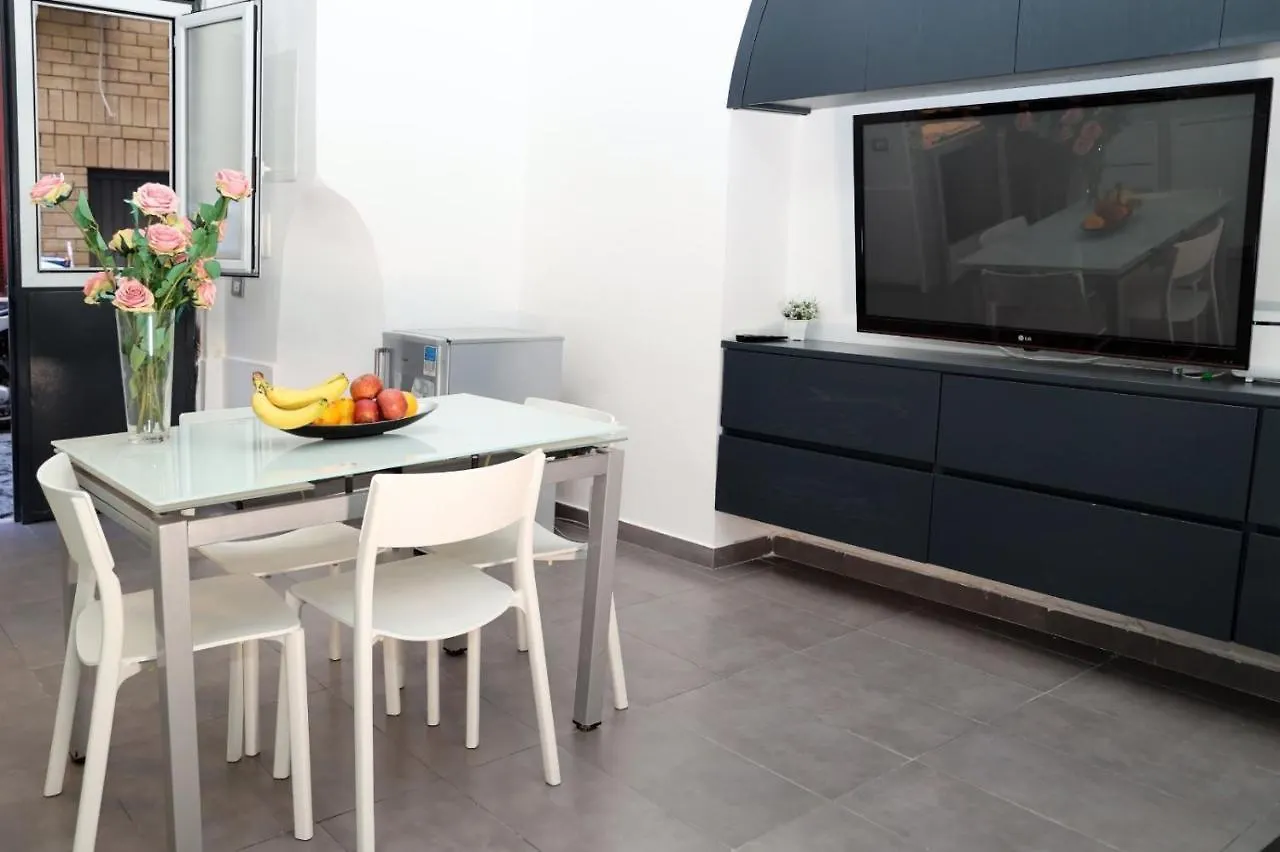 “Ovascio Street” Neapolitan Home Naples